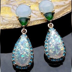 Opalecent Rhinestone Water Drop Earrings